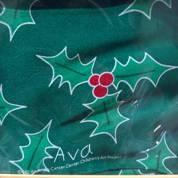 Children's Art Project Green Holly Scarf. NWT - Picture 2 of 3